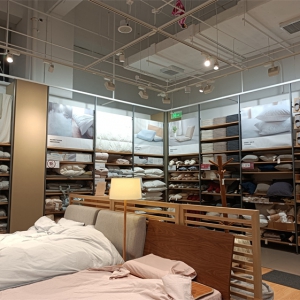 机构观点：社融数据和M2显示宽信用力度强劲，预计未来市场资金讲继续推动行情上行 ... ...