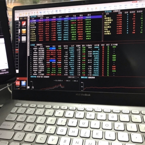 北向资金7月调仓 逆势买入大消费龙头