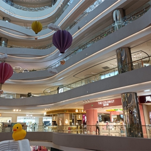 桥水基金联席首席投资官：市场太乐观，股市债市前景不佳